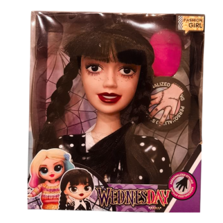 Tête à coiffer Mercredi Adams